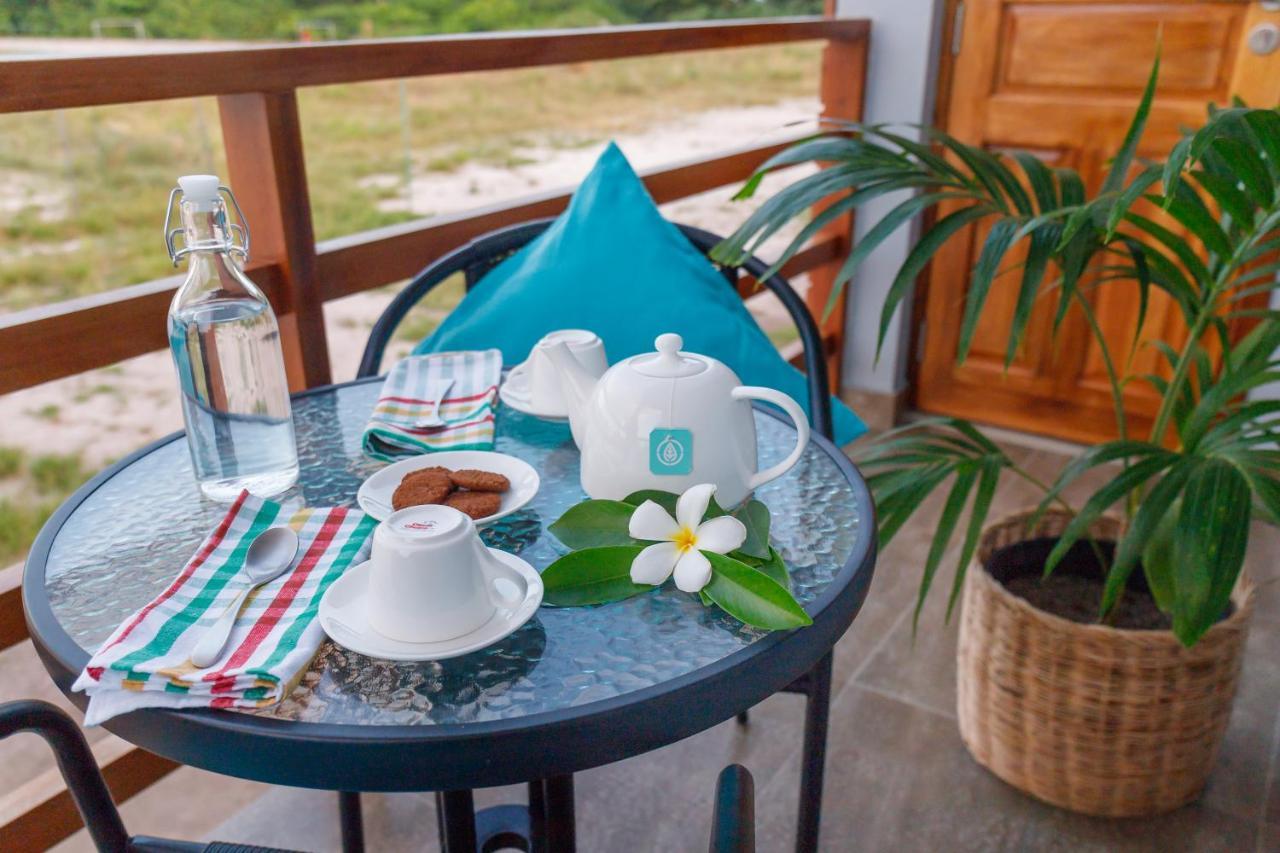 Nihaali Maldives 호텔 Kudarikilu 외부 사진