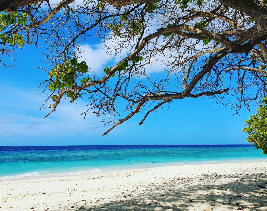 Nihaali Maldives 호텔 Kudarikilu 외부 사진